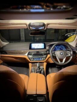 
										BMW 520d Luxury Line full									