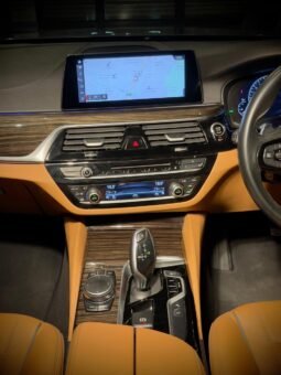 
										BMW 520d Luxury Line full									