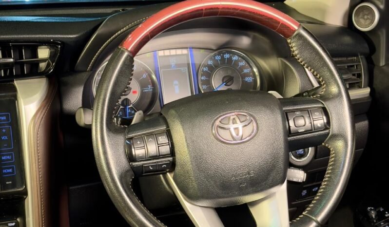 
								Toyota Fortuner 2.7 Petrol AT 4×2 full									