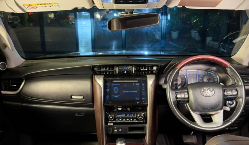 
								Toyota Fortuner 2.7 Petrol AT 4×2 full									