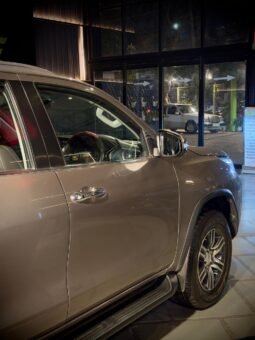 
										Toyota Fortuner 2.7 Petrol AT 4×2 full									
