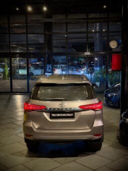 
										Toyota Fortuner 2.7 Petrol AT 4×2 full									