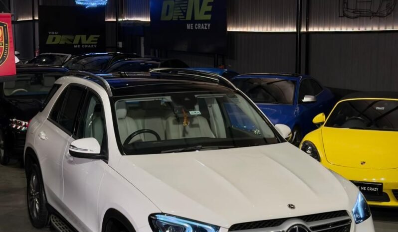 
								Mercedes-Benz GLE 300d LWB 4MATIC full									