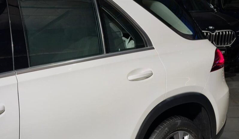 
								Mercedes-Benz GLE 300d LWB 4MATIC full									