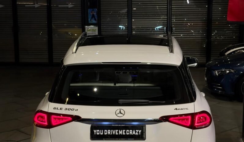 
								Mercedes-Benz GLE 300d LWB 4MATIC full									