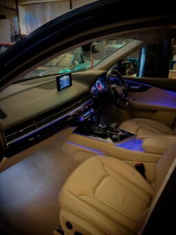 
										Audi Q7 45 TDI Quattro full									