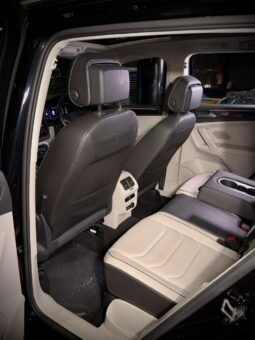 
										Volkswagen Tiguan 2.0 TSI Elegance 4Motion full									
