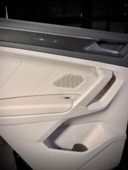 
										Volkswagen Tiguan 2.0 TSI Elegance 4Motion full									