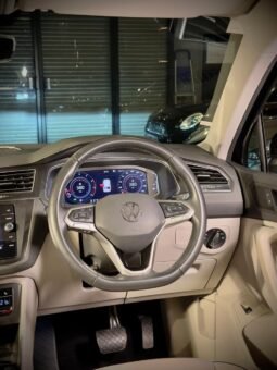 
										Volkswagen Tiguan 2.0 TSI Elegance 4Motion full									