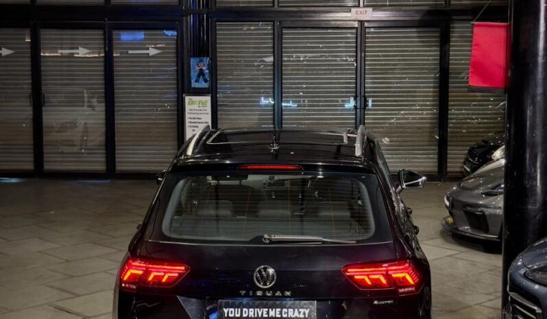 
								Volkswagen Tiguan 2.0 TSI Elegance 4Motion full									