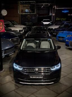 
										Volkswagen Tiguan 2.0 TSI Elegance 4Motion full									