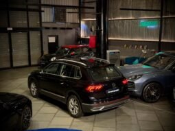 
										Volkswagen Tiguan 2.0 TSI Elegance 4Motion full									