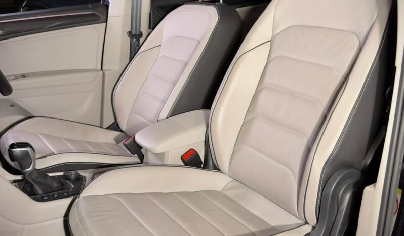 
								Volkswagen Tiguan 2.0 TSI Elegance 4Motion full									