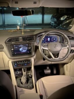 
										Volkswagen Tiguan 2.0 TSI Elegance 4Motion full									