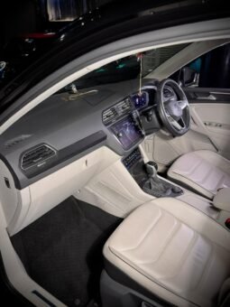 
										Volkswagen Tiguan 2.0 TSI Elegance 4Motion full									