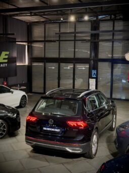 
										Volkswagen Tiguan 2.0 TSI Elegance 4Motion full									