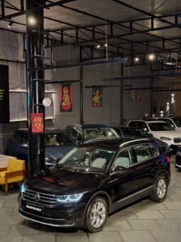 
										Volkswagen Tiguan 2.0 TSI Elegance 4Motion full									