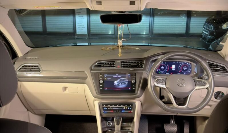 
								Volkswagen Tiguan 2.0 TSI Elegance 4Motion full									