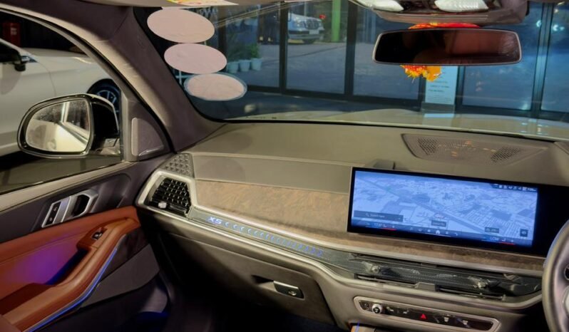 
								BMW X5 xDrive40i M Sport LCI X-Line full									