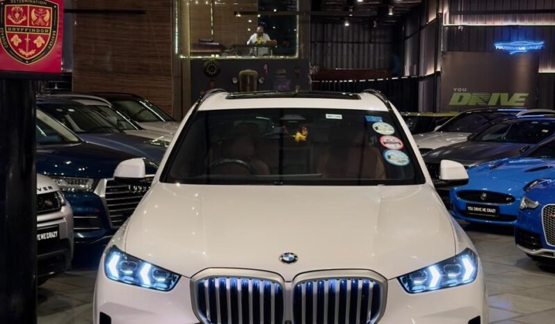 
								BMW X5 xDrive40i M Sport LCI X-Line full									