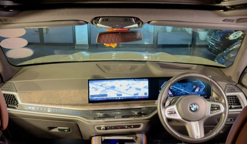 
								BMW X5 xDrive40i M Sport LCI X-Line full									