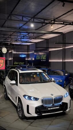 
										BMW X5 xDrive40i M Sport LCI X-Line full									