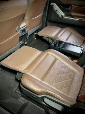 Toyota Innova Hycross ZX (O) Hybrid AT 6-Seater