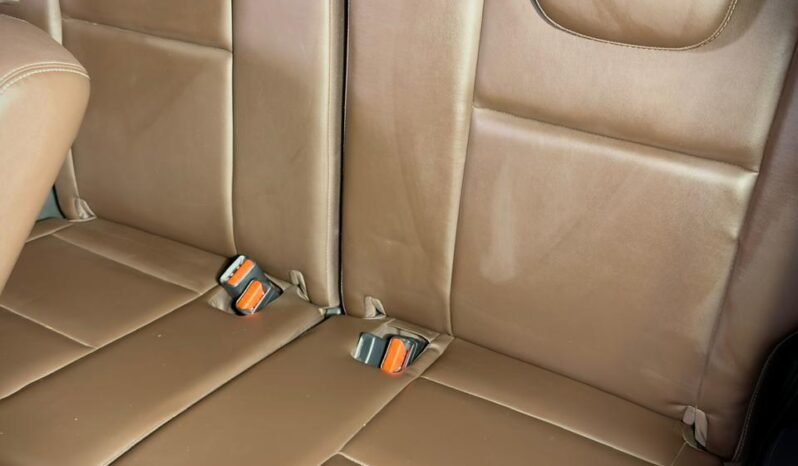
								Toyota Innova Hycross ZX (O) Hybrid AT 6-Seater full									