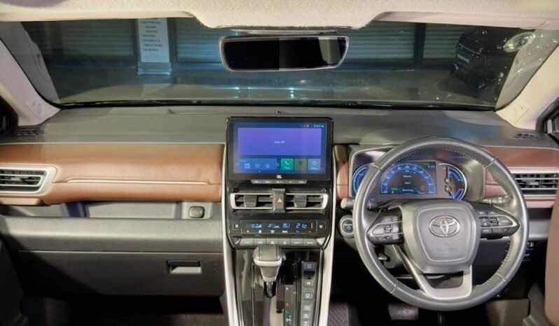 
								Toyota Innova Hycross ZX (O) Hybrid AT 6-Seater full									