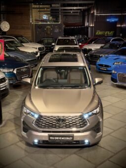 
										Toyota Innova Hycross ZX (O) Hybrid AT 6-Seater full									
