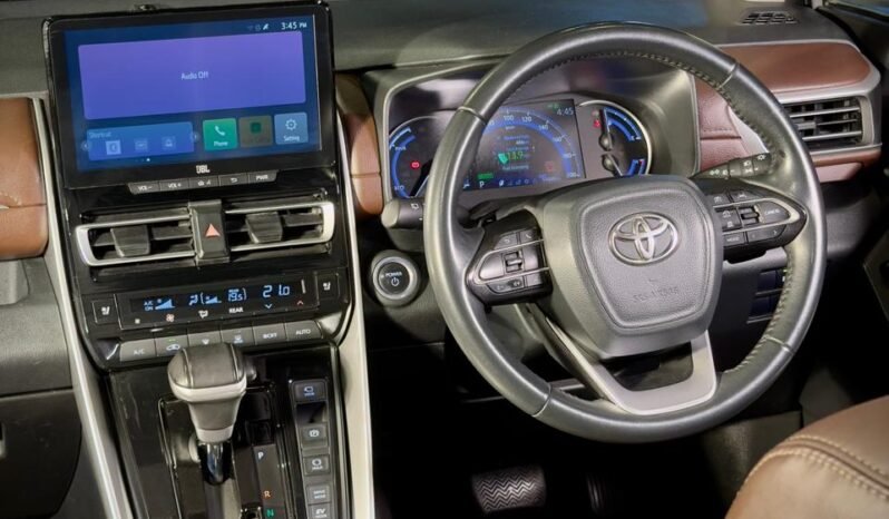 
								Toyota Innova Hycross ZX (O) Hybrid AT 6-Seater full									