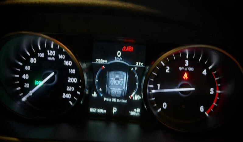 
								Land Rover Discovery Sport SD4 full									