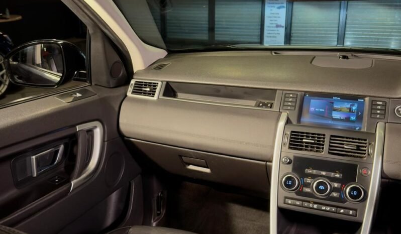 
								Land Rover Discovery Sport SD4 full									