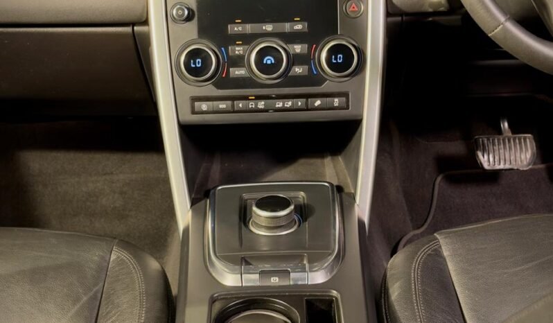 
								Land Rover Discovery Sport SD4 full									