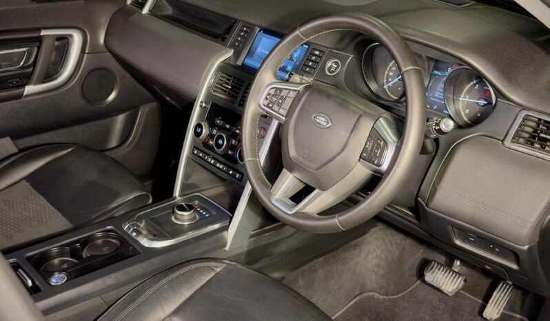 
								Land Rover Discovery Sport SD4 full									