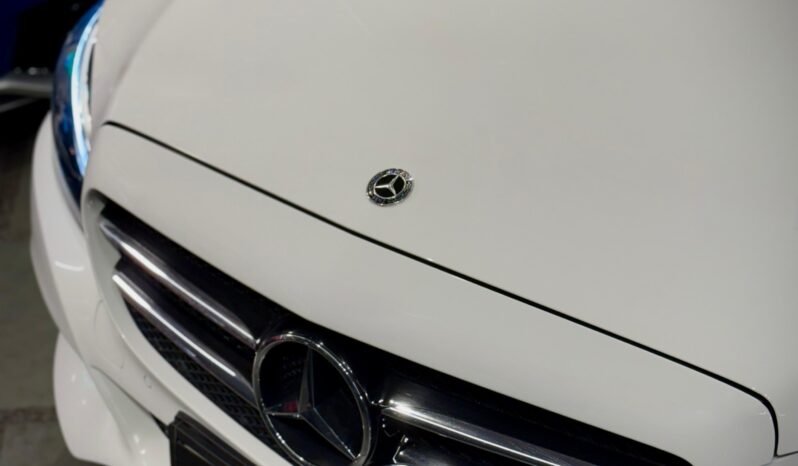 
								Mercedes-Benz C Class CGI C200 Edition C full									