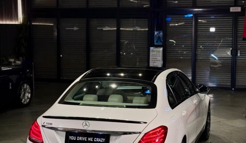 
								Mercedes-Benz C Class CGI C200 Edition C full									