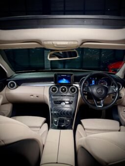 
										Mercedes-Benz C Class CGI C200 Edition C full									