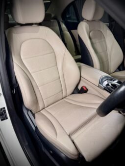 
										Mercedes-Benz C Class CGI C200 Edition C full									