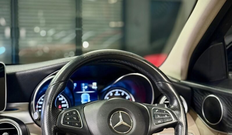 
								Mercedes-Benz C Class CGI C200 Edition C full									