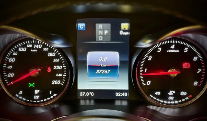 
								Mercedes-Benz C Class CGI C200 Edition C full									