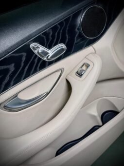 
										Mercedes-Benz C Class CGI C200 Edition C full									