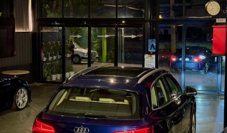 
								Audi Q5 40 TDI Quattro Premium Plus full									