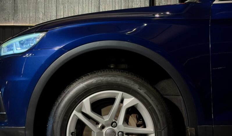 
								Audi Q5 40 TDI Quattro Premium Plus full									
