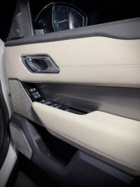 Range Rover Velar CBU Launch Edition AWD