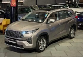 Toyota Innova Hycross ZX(O) Hybrid AT 6-Seater