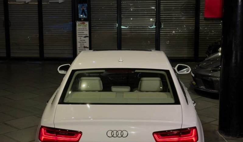 
								Audi A6 35 TFSI S Line Matrix full									