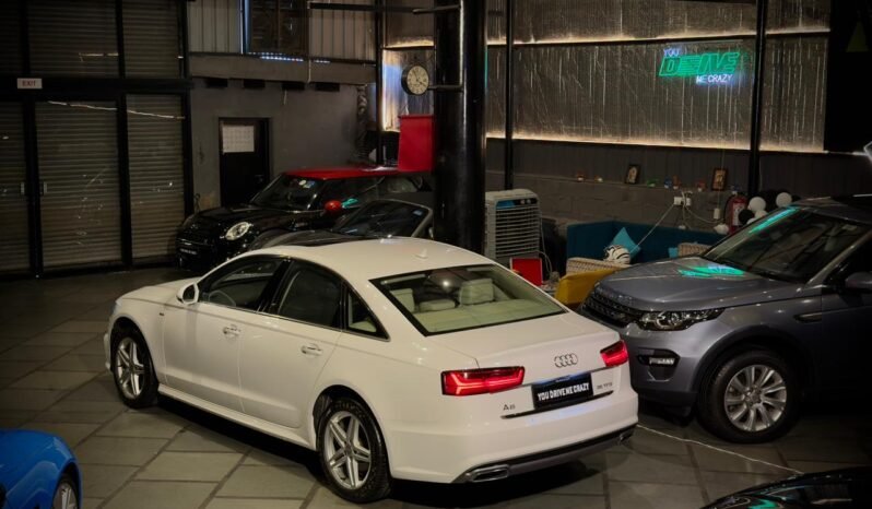 
								Audi A6 35 TFSI S Line Matrix full									