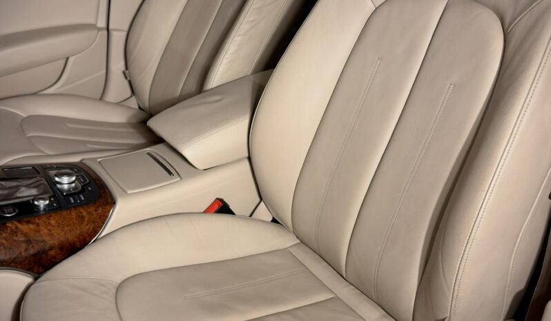 
								Audi A6 35 TFSI S Line Matrix full									