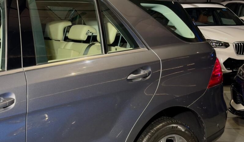 
								Mercedes-Benz GLE 250d 4MATIC full									